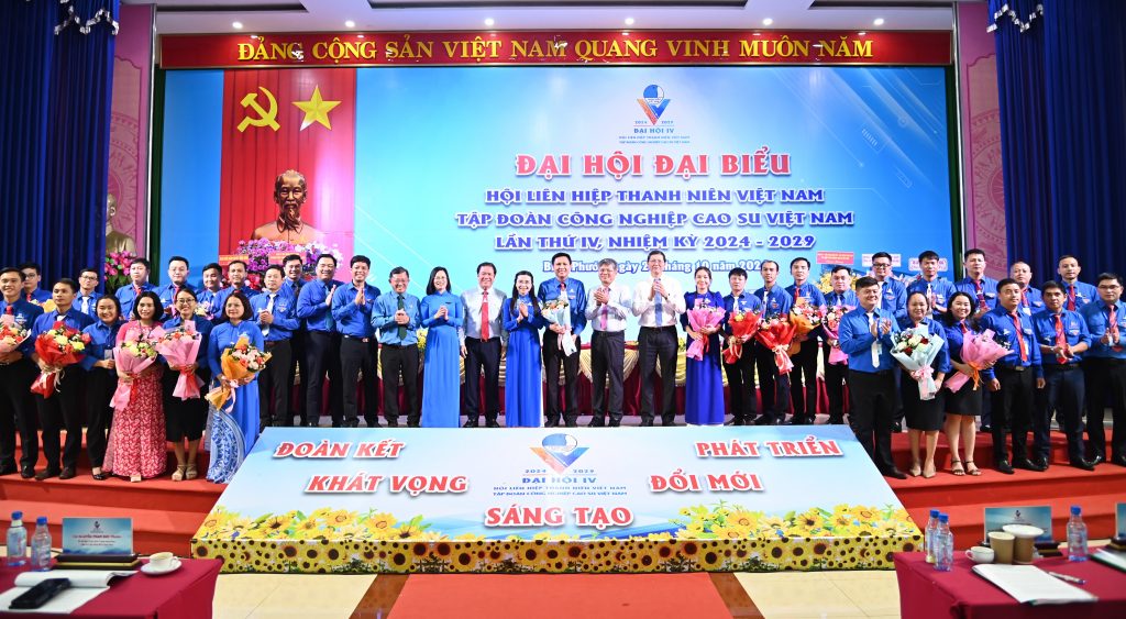 Anh Nguyễn Minh Thông giữ chức Chủ tịch Hội Liên hiệp Thanh niên Việt Nam VRG